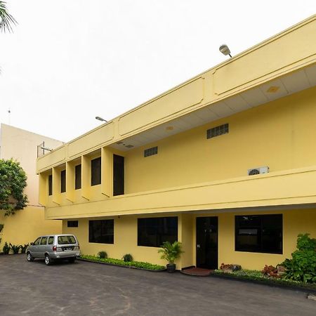 เรดดอร์ซ พลัส เนียร์ อังกอล Hotel จาการ์ตา ภายนอก รูปภาพ