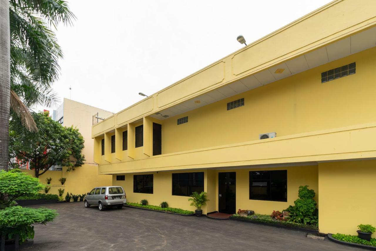 เรดดอร์ซ พลัส เนียร์ อังกอล Hotel จาการ์ตา ภายนอก รูปภาพ